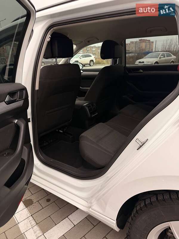 Универсал Volkswagen Passat 2020 в Виннице