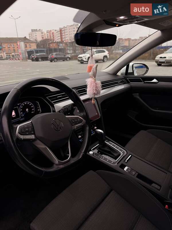 Универсал Volkswagen Passat 2020 в Виннице