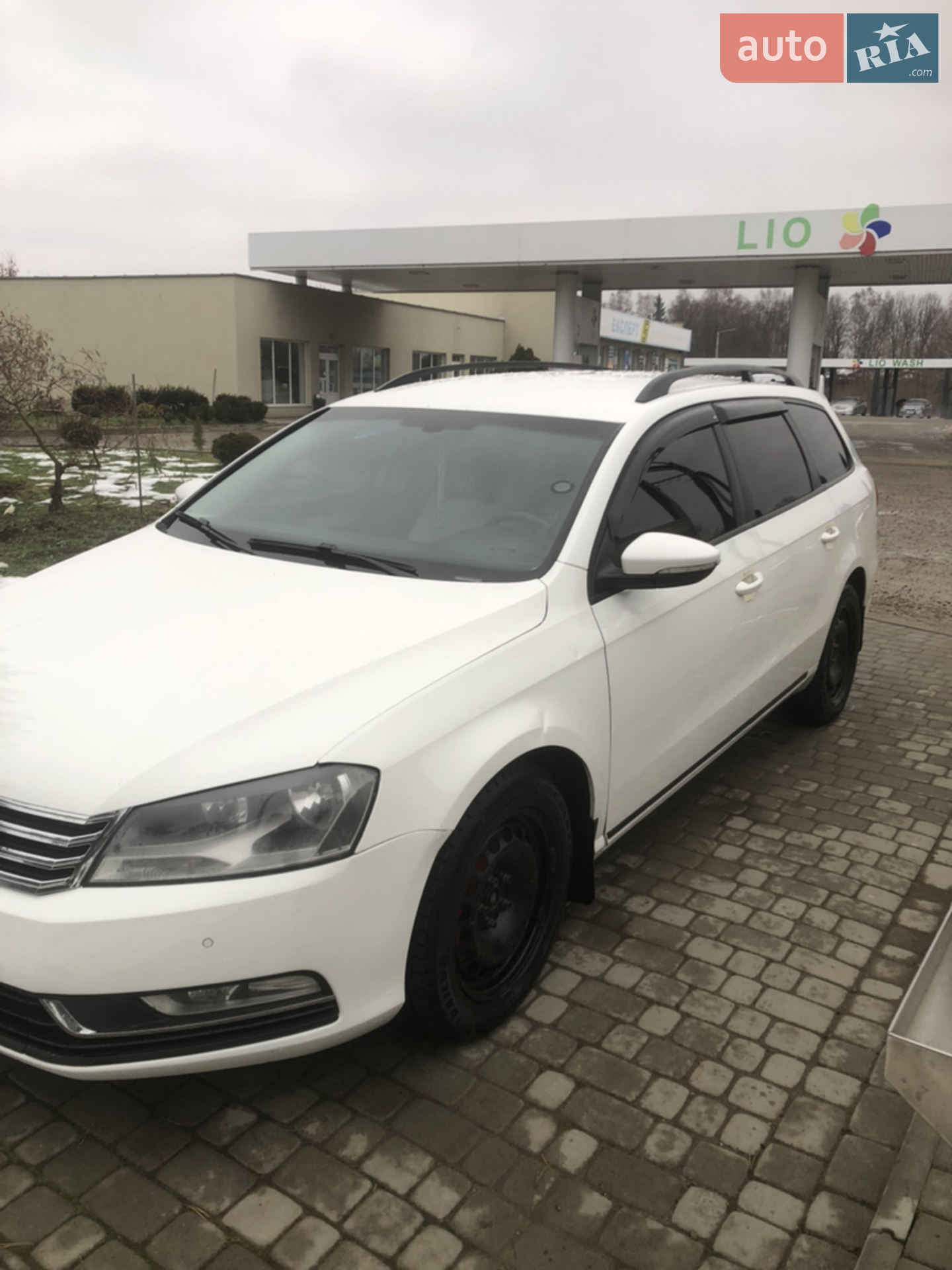 2011 Volkswagen Passat - мініатюра 2