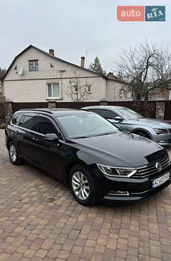 Универсал Volkswagen Passat 2017 в Маневичах