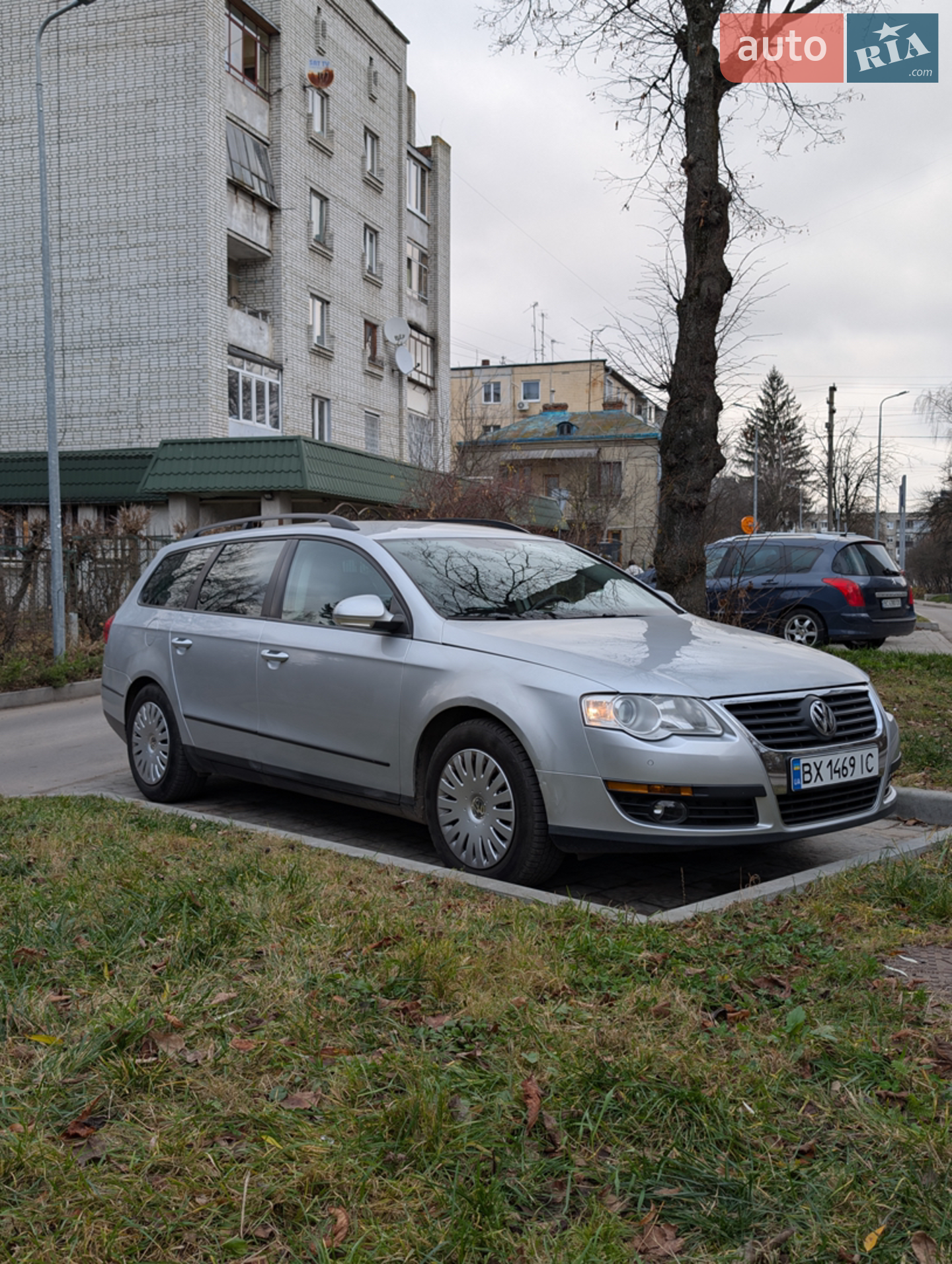 2010 Volkswagen Passat - мініатюра 4