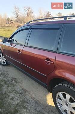 Универсал Volkswagen Passat 1998 в Шишаки