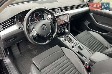 Универсал Volkswagen Passat 2017 в Житомире