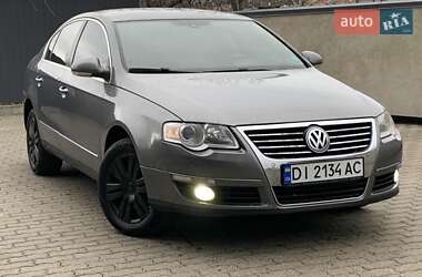 Седан Volkswagen Passat 2006 в Жовкве