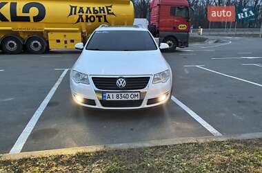Універсал Volkswagen Passat 2009 в Василькові