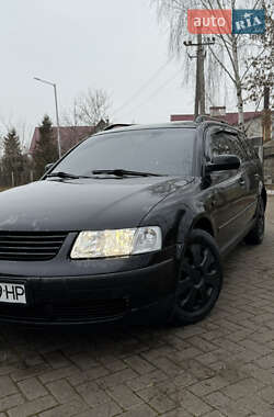Универсал Volkswagen Passat 1999 в Самборе