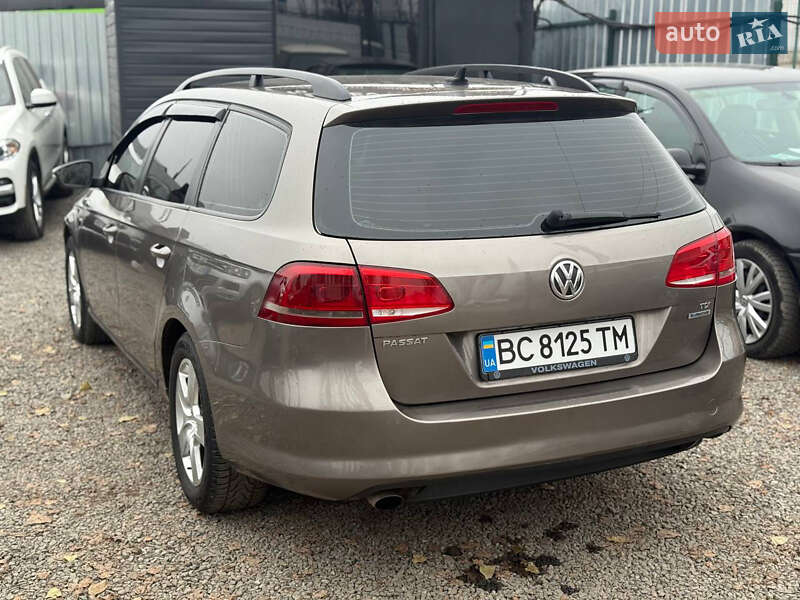 Универсал Volkswagen Passat 2011 в Хмельницком
