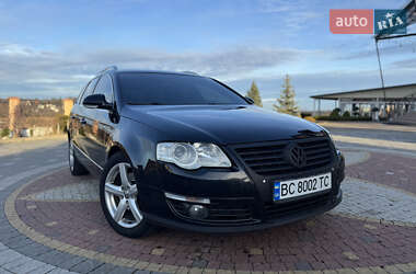 Універсал Volkswagen Passat 2006 в Дрогобичі