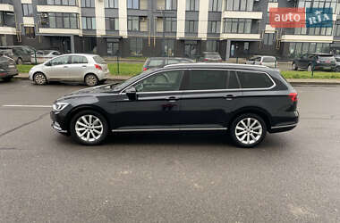 Універсал Volkswagen Passat 2019 в Луцьку