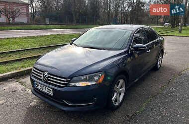 Седан Volkswagen Passat 2012 в Одесі
