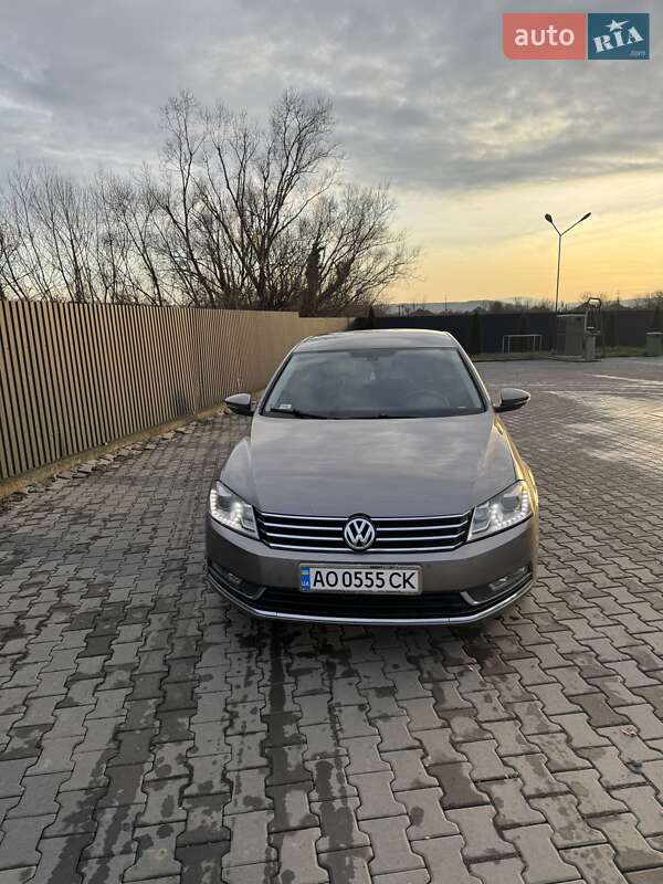 Volkswagen Passat 2011 Volkswagen Passat 2011
