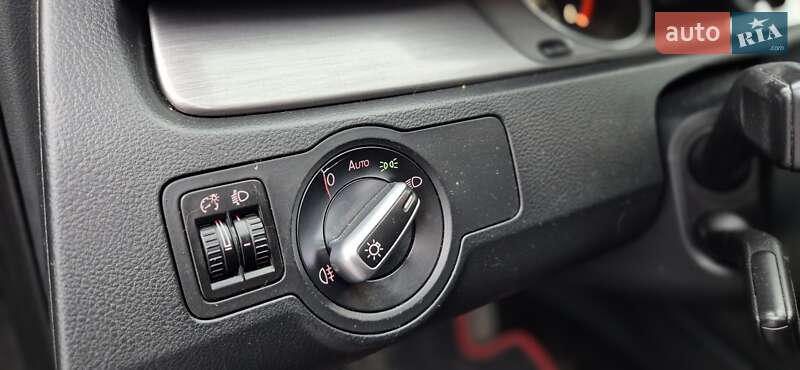 Універсал Volkswagen Passat 2011 в Хмельницькому