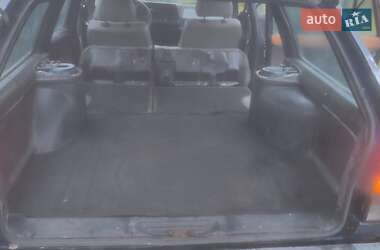 Универсал Volkswagen Passat 1987 в Шумске