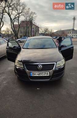 Седан Volkswagen Passat 2005 в Роздільній