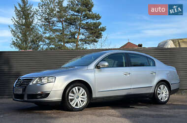 Седан Volkswagen Passat 2005 в Мукачево