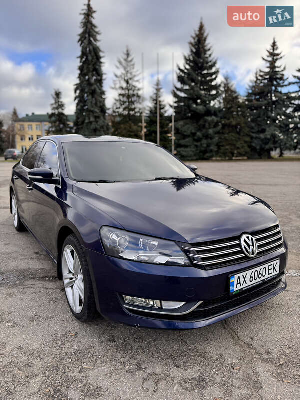 Седан Volkswagen Passat 2014 в Лозовой