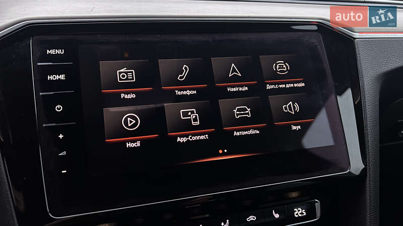 Седан Volkswagen Passat 2019 в Львове