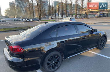 Седан Volkswagen Passat 2012 в Києві