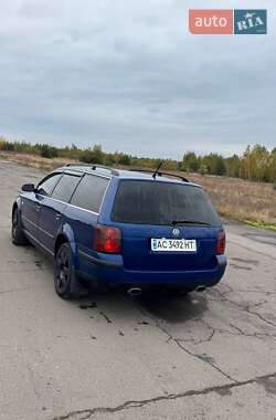 Универсал Volkswagen Passat 2001 в Камне-Каширском