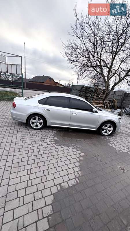 Седан Volkswagen Passat 2013 в Хмельницком