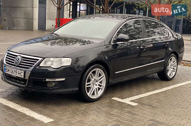 Седан Volkswagen Passat 2006 в Ровно