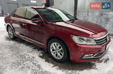 Седан Volkswagen Passat 2016 в Киеве