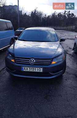Седан Volkswagen Passat 2013 в Харькове
