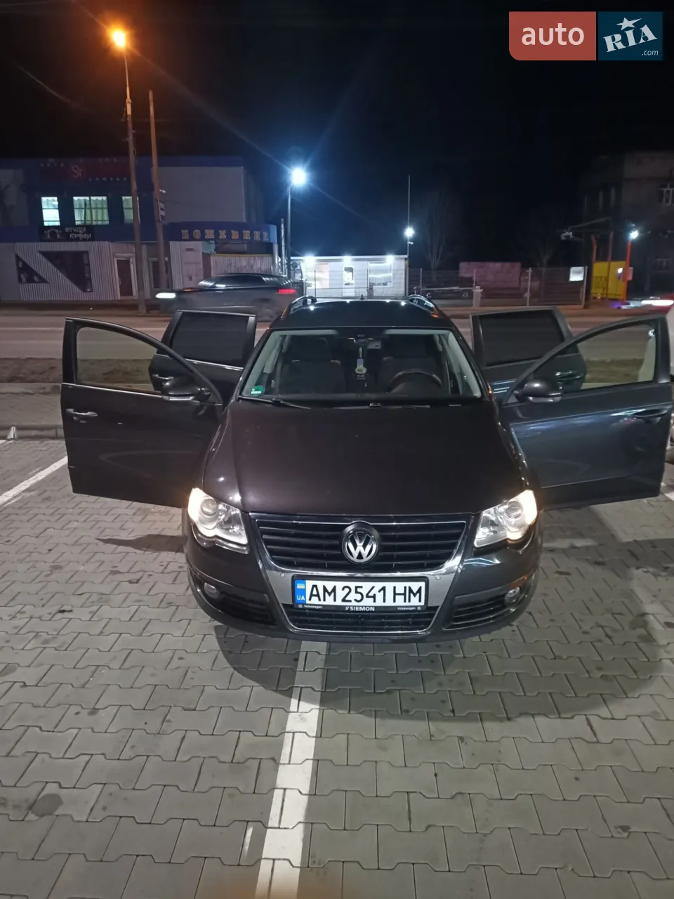 2010 Volkswagen Passat - мініатюра 7