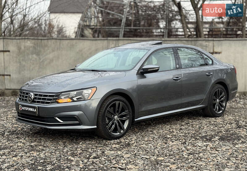 Седан Volkswagen Passat 2018 в Києві