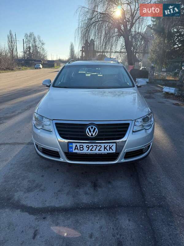 Універсал Volkswagen Passat 2010 в Вінниці