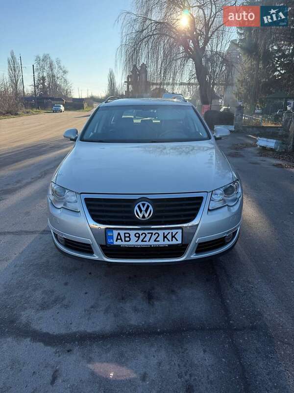 Універсал Volkswagen Passat 2010 в Вінниці