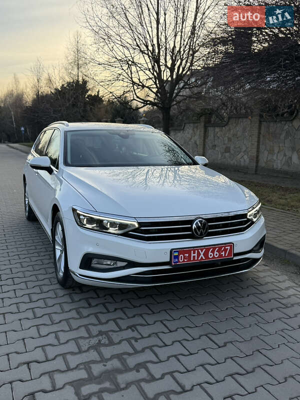 Универсал Volkswagen Passat 2022 в Луцке