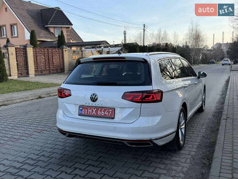 Универсал Volkswagen Passat 2022 в Луцке