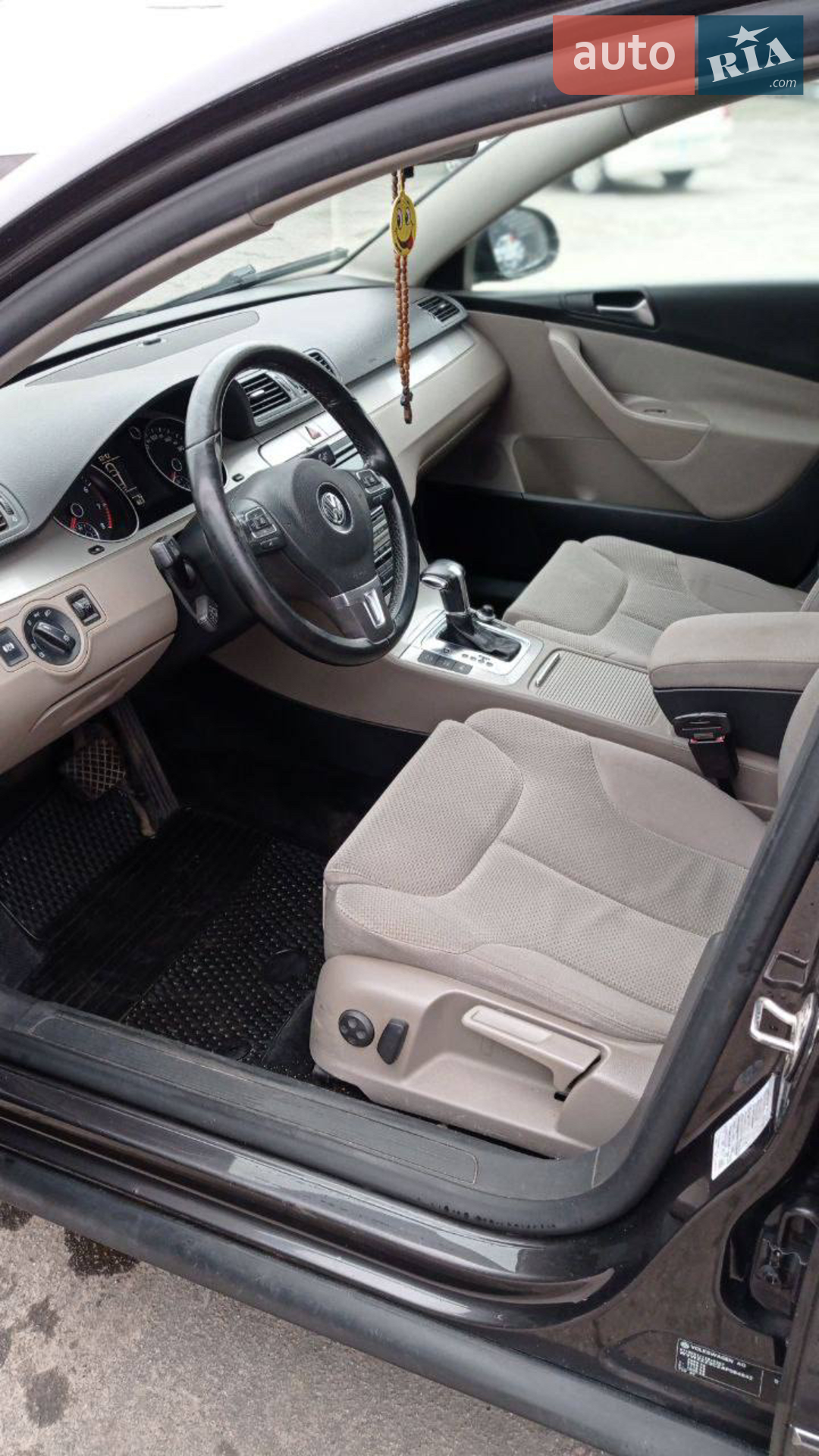 2010 Volkswagen Passat - мініатюра 6