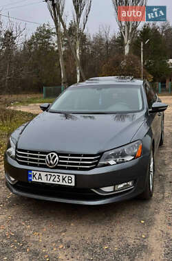 Седан Volkswagen Passat 2012 в Широком
