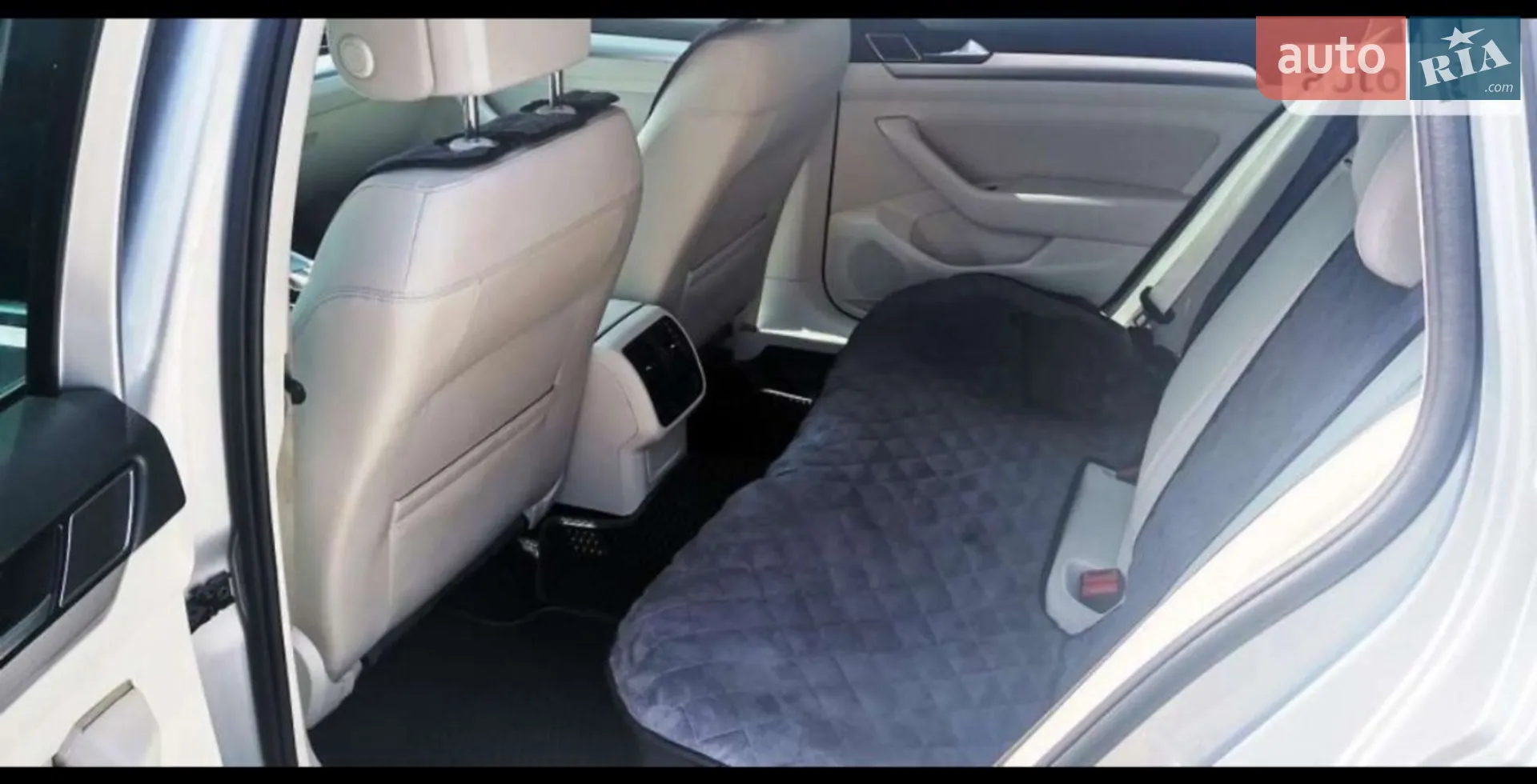 2019 Volkswagen Passat - мініатюра 12