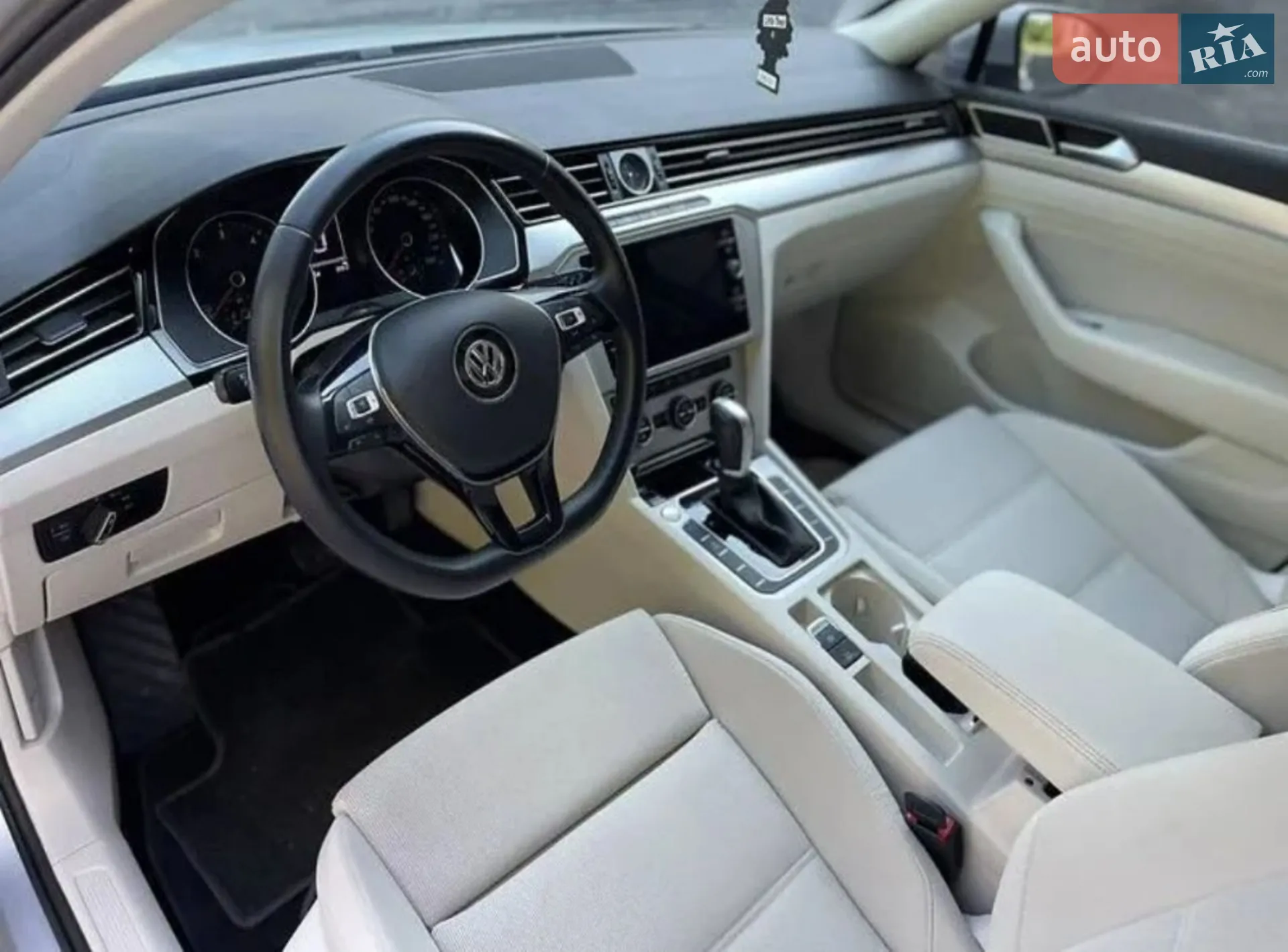 2019 Volkswagen Passat - мініатюра 16