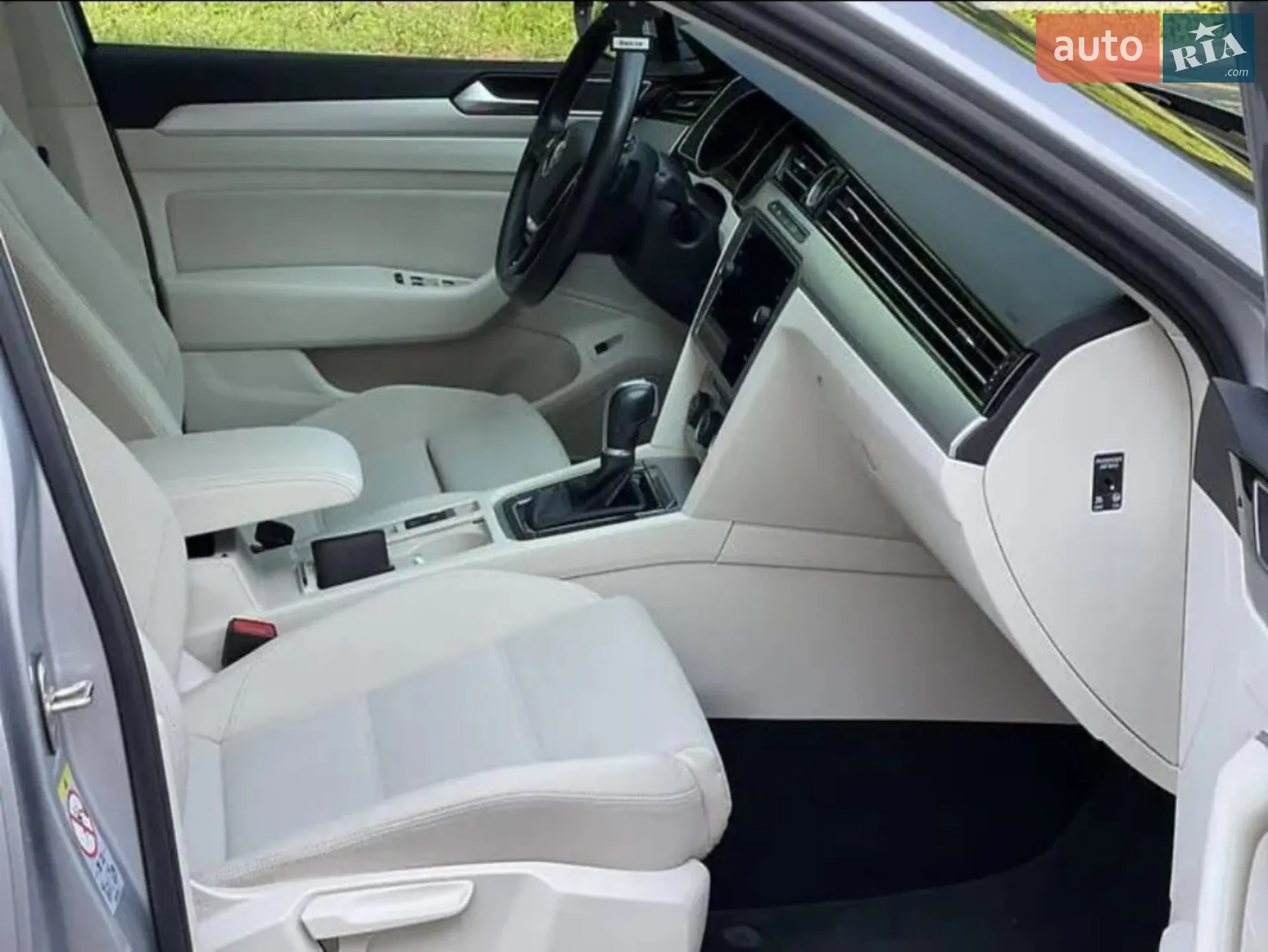 2019 Volkswagen Passat - мініатюра 27