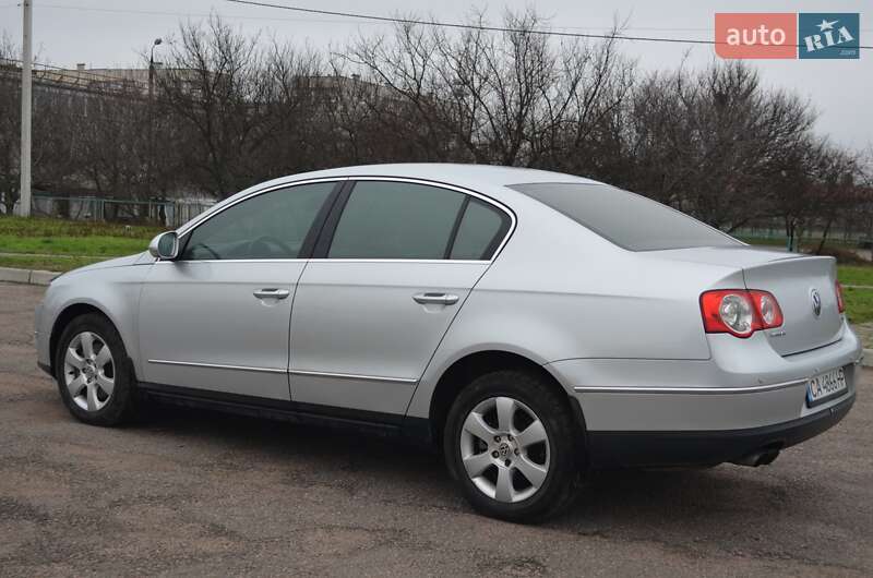 Седан Volkswagen Passat 2008 в Черкассах