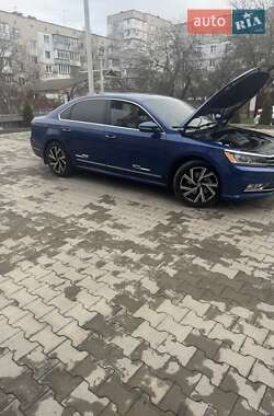 Седан Volkswagen Passat 2016 в Умани