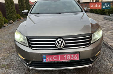 Универсал Volkswagen Passat 2011 в Ровно