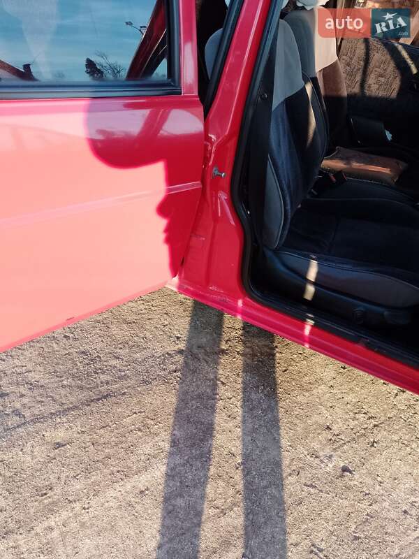 Универсал Volkswagen Passat 1987 в Житомире