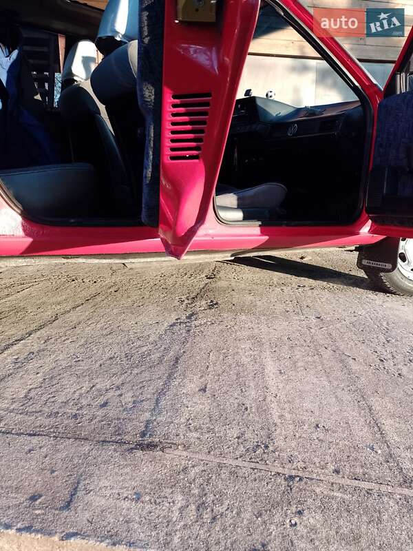 Универсал Volkswagen Passat 1987 в Житомире