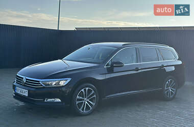 Універсал Volkswagen Passat 2016 в Чернівцях
