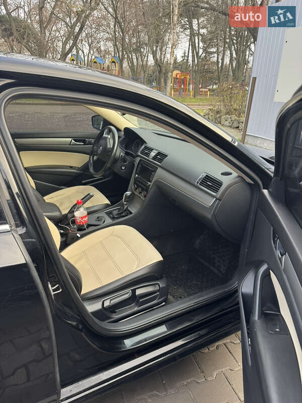 Седан Volkswagen Passat 2014 в Николаеве