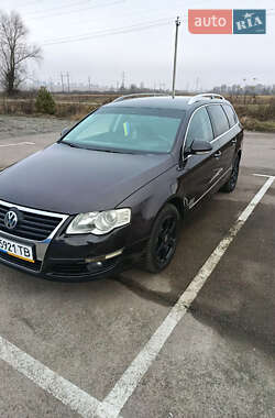 Універсал Volkswagen Passat 2008 в Києві