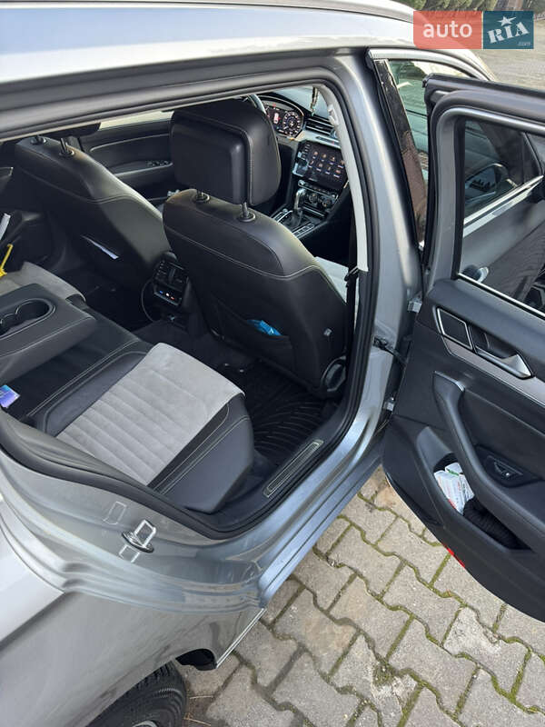 Універсал Volkswagen Passat 2019 в Чернівцях