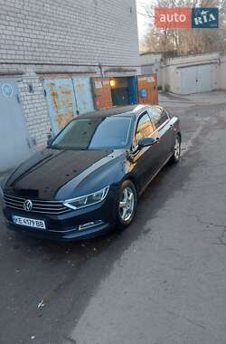 Седан Volkswagen Passat 2016 в Дніпрі