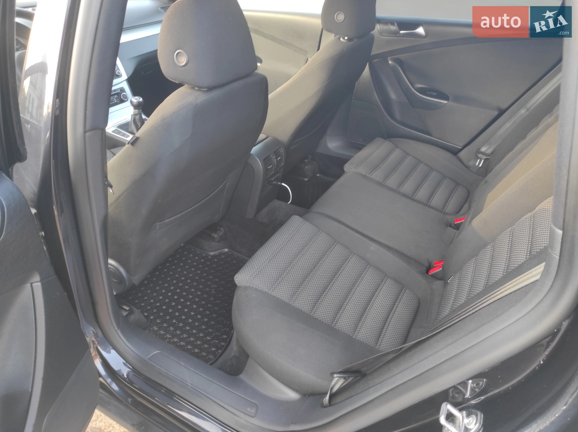 2010 Volkswagen Passat - мініатюра 5