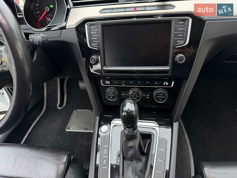 Універсал Volkswagen Passat 2016 в Хмельницькому